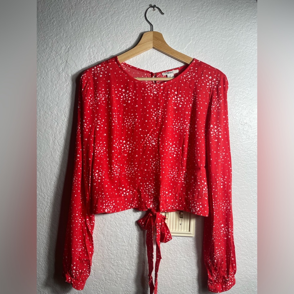 Forever 21 NWT Red Dotted Women's Top Back Tie Size M Crop Top